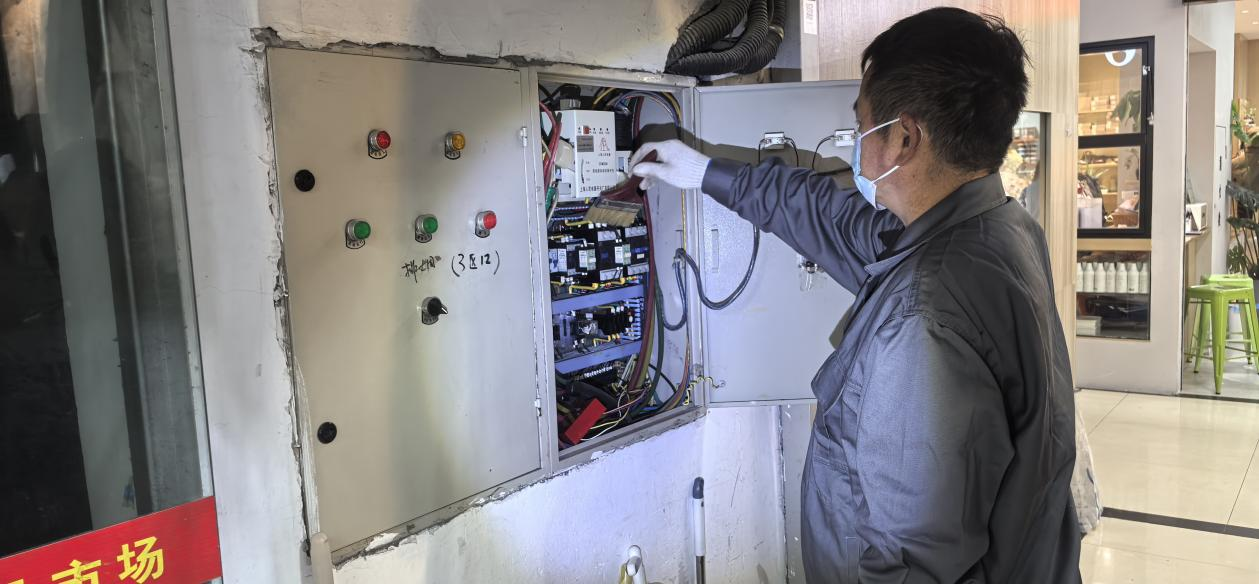 钱江商城排烟风机节造柜守护实现，安全保险再升级