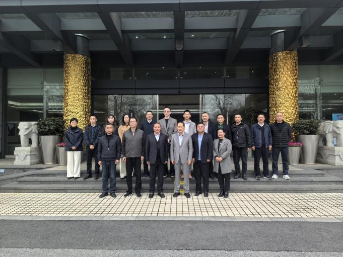 学以共进，习以至远——j9国际站备用集团赴中宙控股集团进行参观互换进建