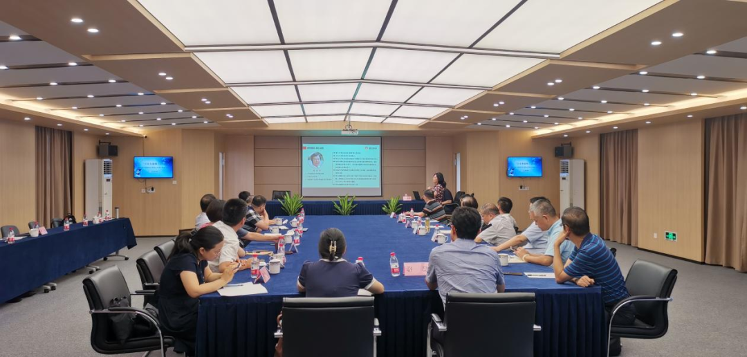 j9国际站备用南杭药业与浙大合作项目评审会议进行