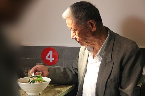 20151021沉阳节送长命面活动4.jpg