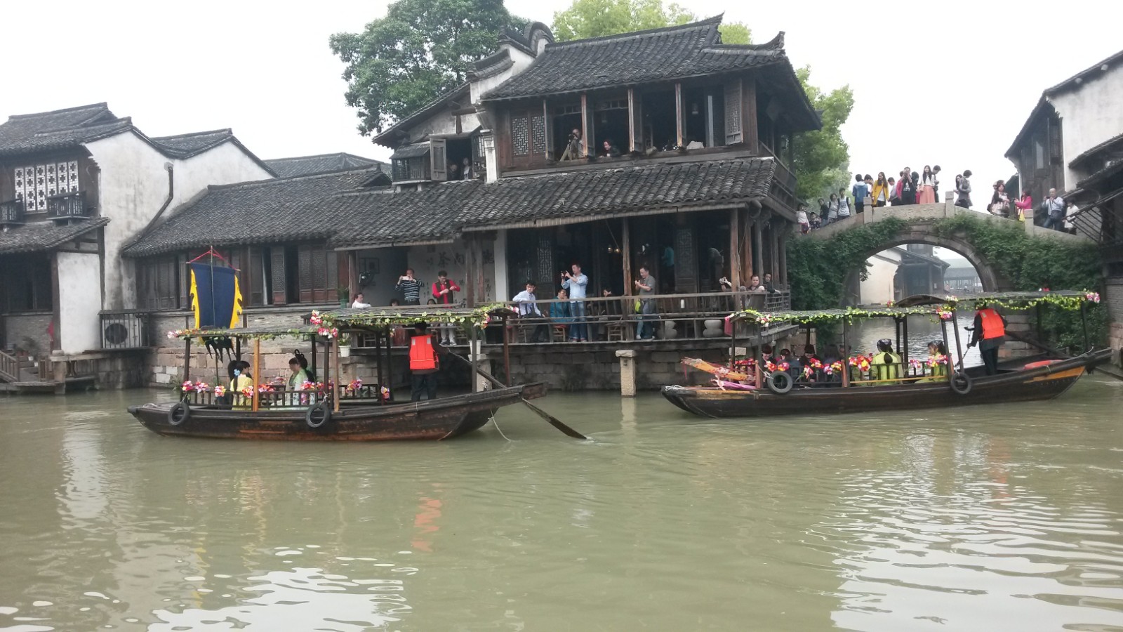 钱江市场工会组织员工乌镇一日游1 (1).jpg 钱江市场工会组织员工乌镇一日游1 (1).jpg